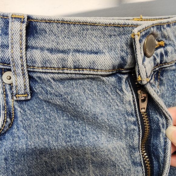 Banana Republic High Rise Cutoff Denim Shorts Size 31 (32-34") Distressed Ripped - Picture 3 of 9